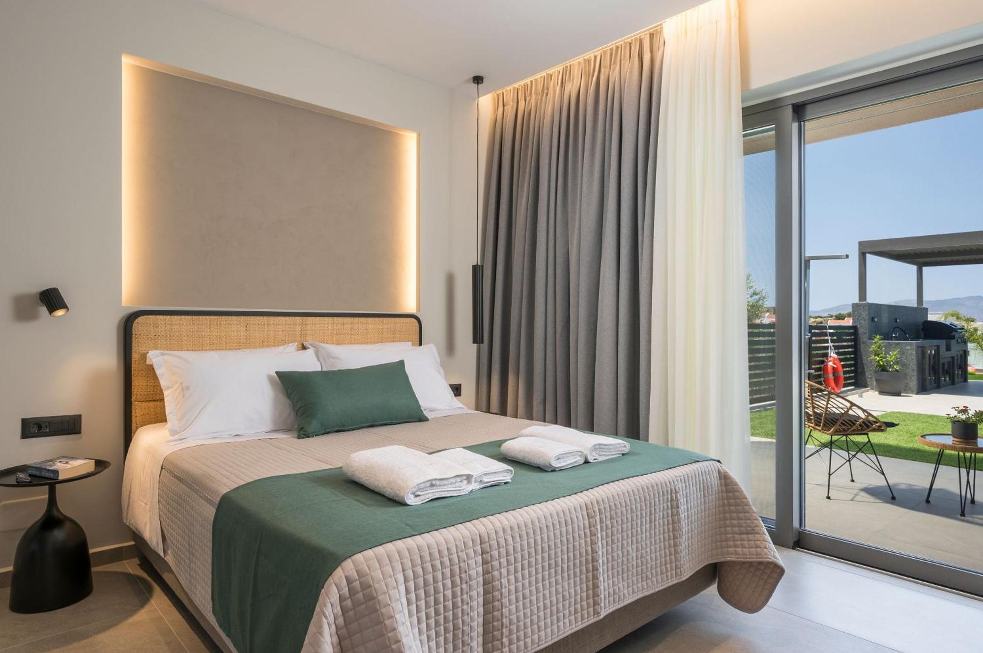 Villa Ekphrasis With Sea View And Jacuzzi Ravdhoúkha Exterior foto