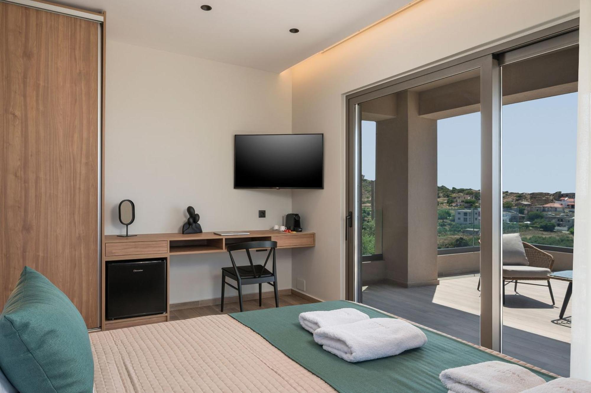 Villa Ekphrasis With Sea View And Jacuzzi Ravdhoúkha Exterior foto